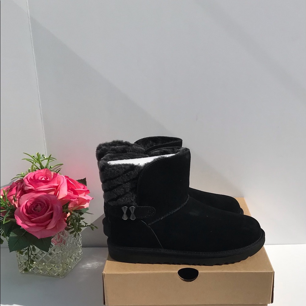 UGG Analia II Boots - Picture 4 of 9
